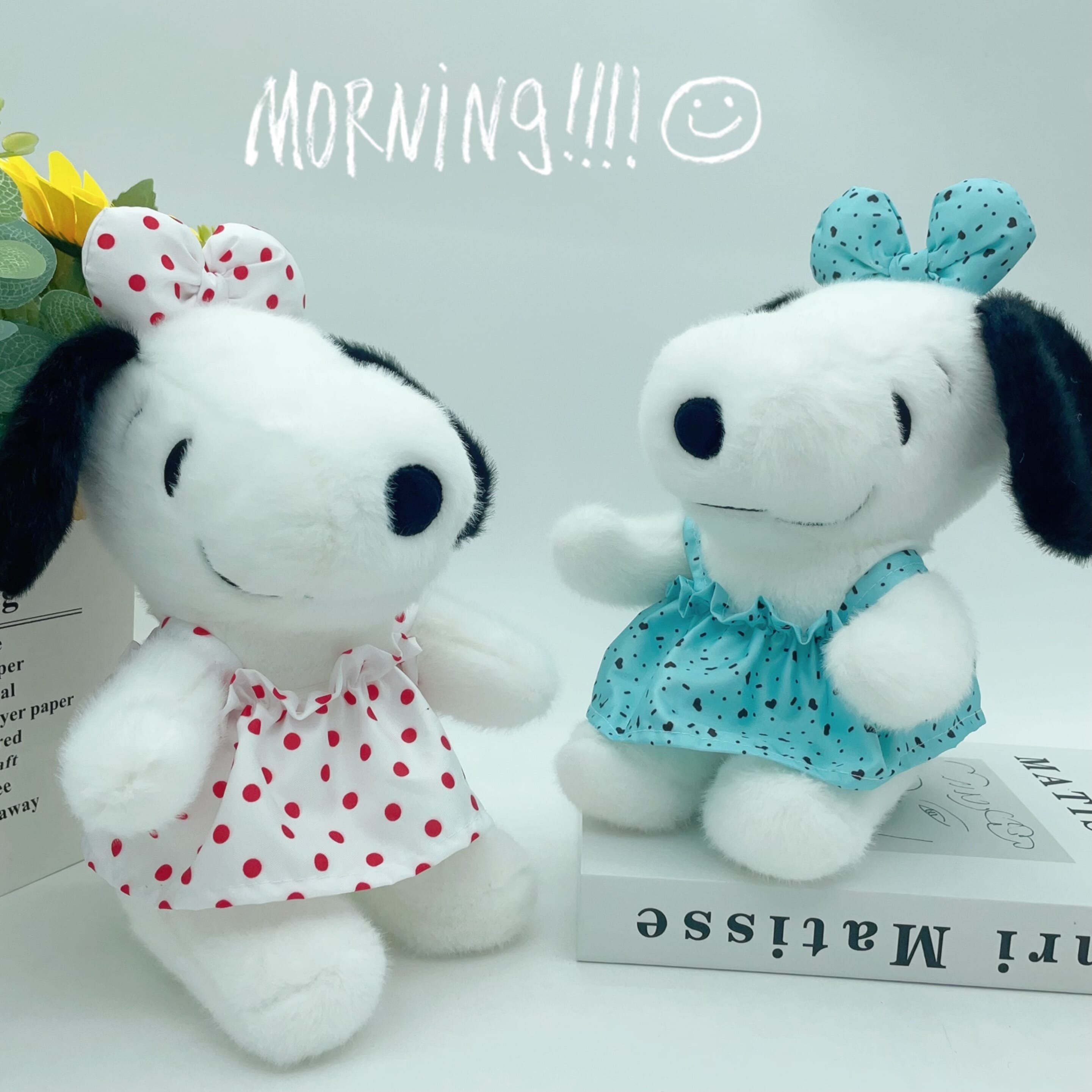 Peluche Snoopy con Vestido de Puntos 25cm